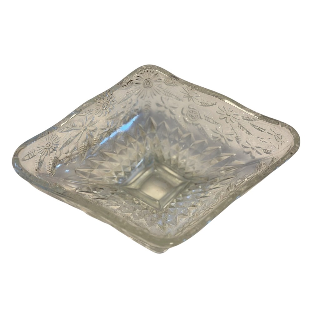 Vintage Indiana Glass Pineapple Floral Compote Cottagecore Grandmillennial Dish - Picture 10 of 13